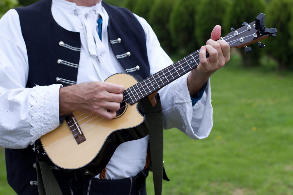 Ukulele Molov Kadencia Hmi MojaGitara ukulele-molov-kadencia-hmi-mojagitara